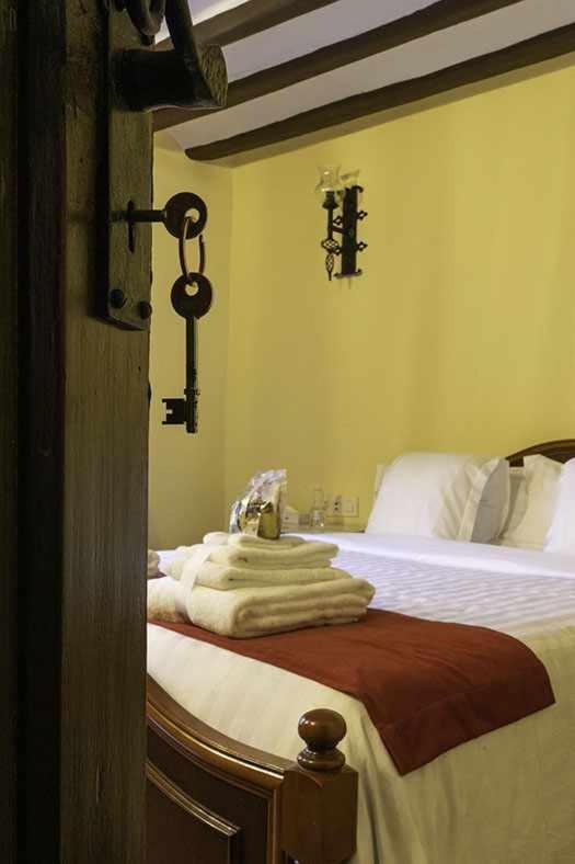 Hostal El Retiro Del Obispo La Guardia Exterior foto